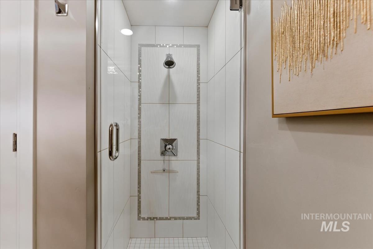 3005 W Crescent Rim Drive Unit: 305