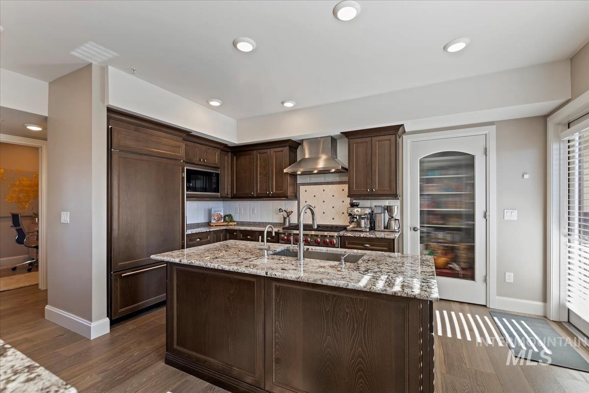 3005 W Crescent Rim Drive Unit: 305