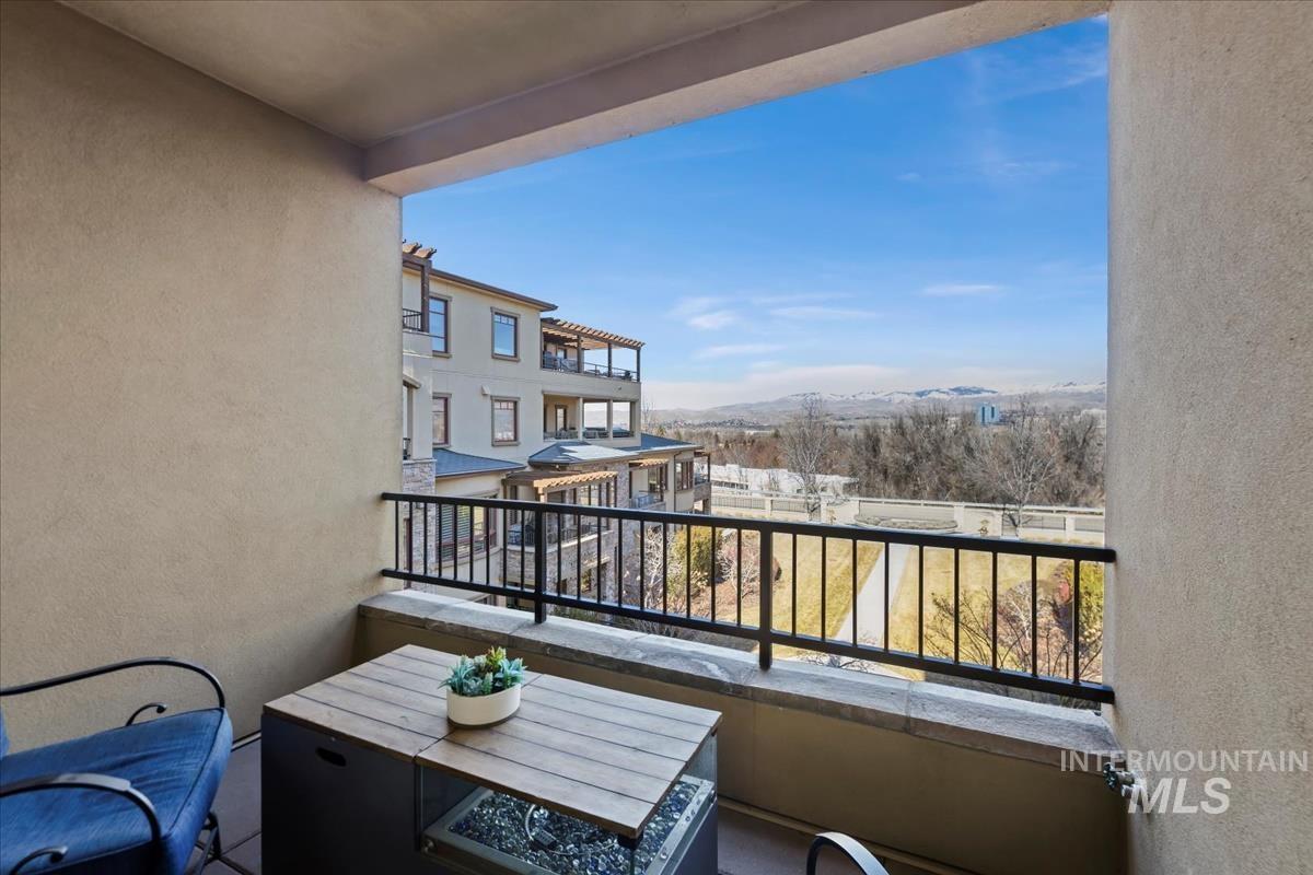 3005 W Crescent Rim Drive Unit: 305