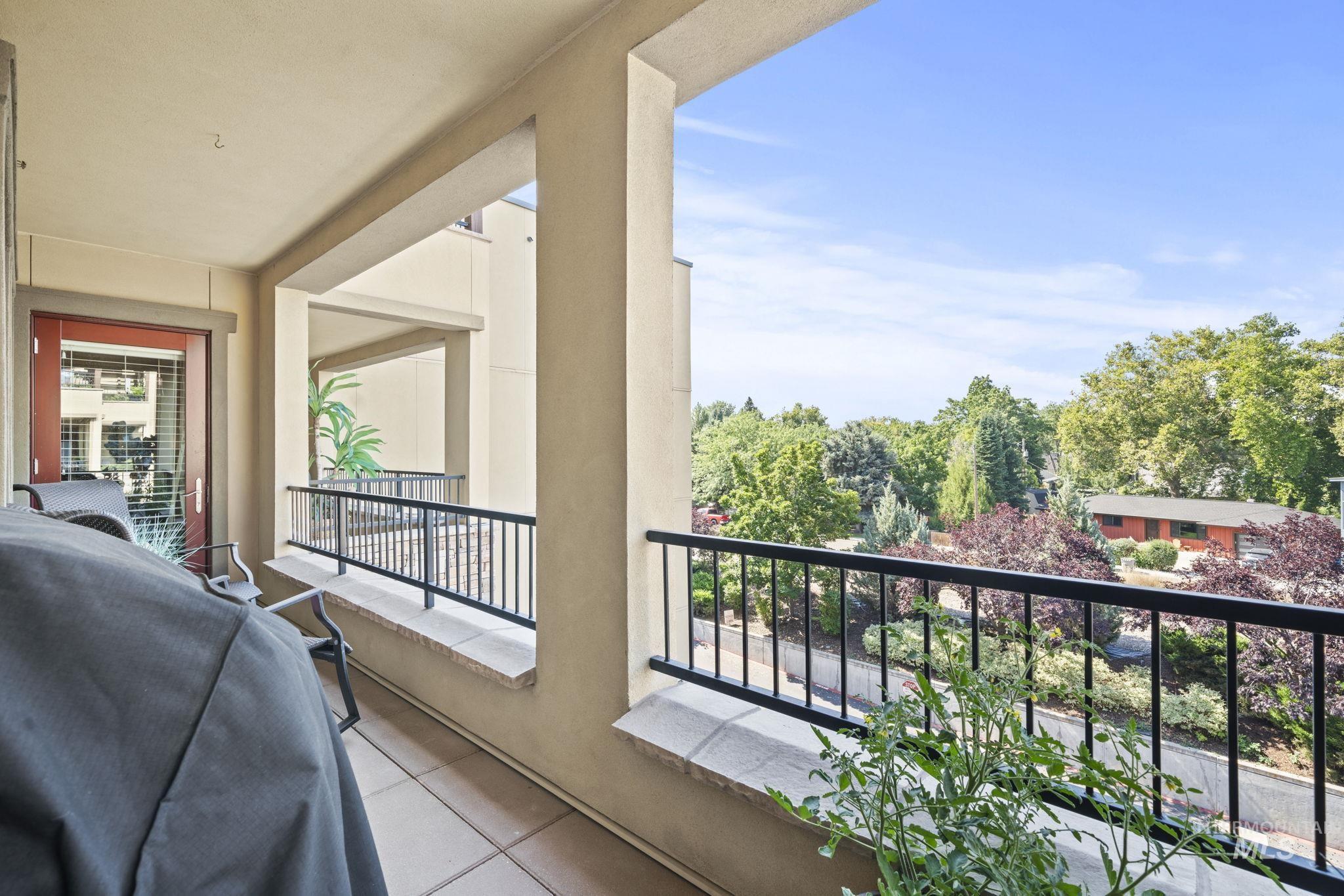3005 W Crescent Rim Drive Unit: 305