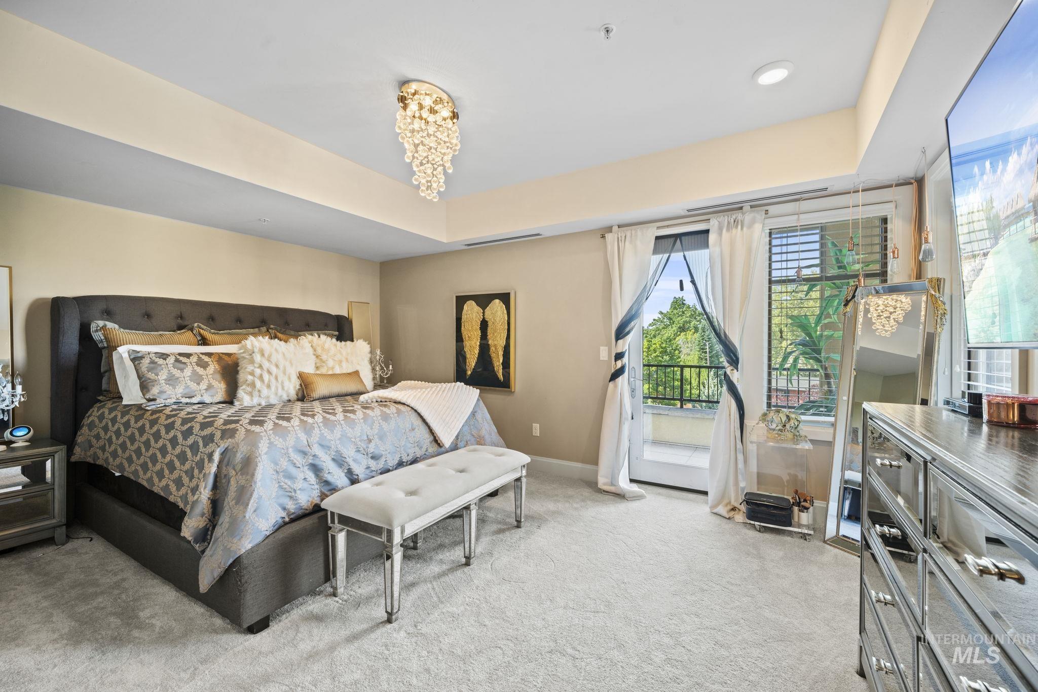 3005 W Crescent Rim Drive Unit: 305