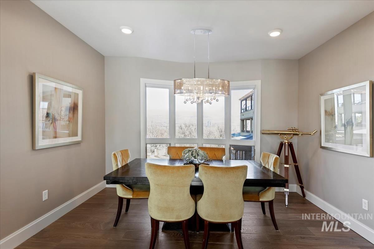 3005 W Crescent Rim Drive Unit: 305