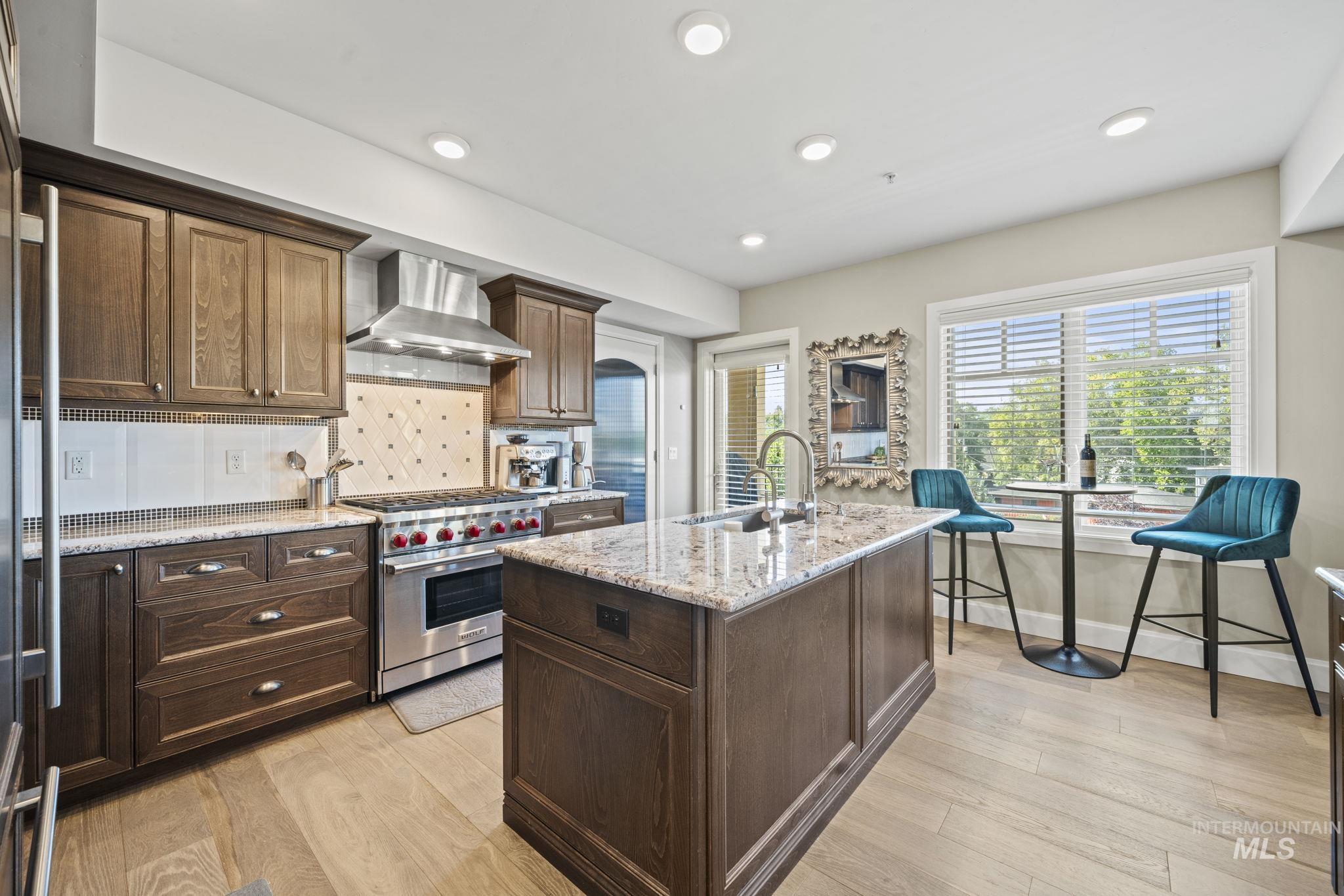 3005 W Crescent Rim Drive Unit: 305