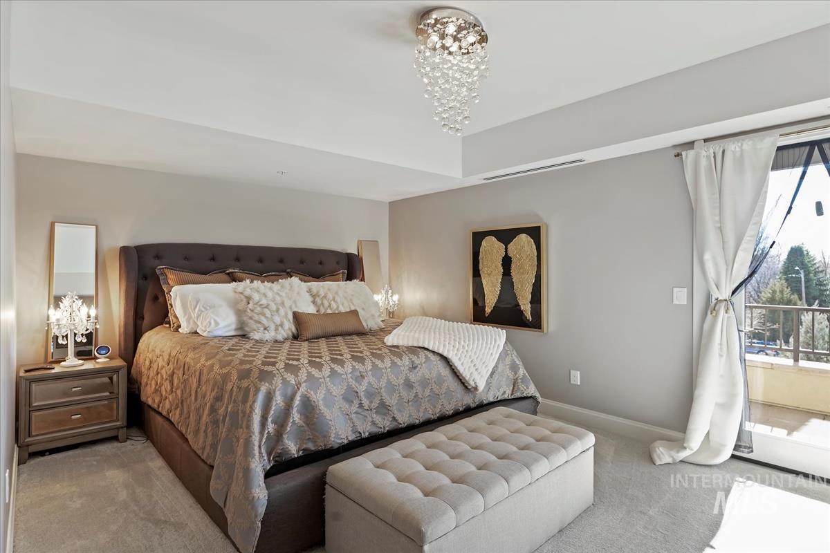 3005 W Crescent Rim Drive Unit: 305