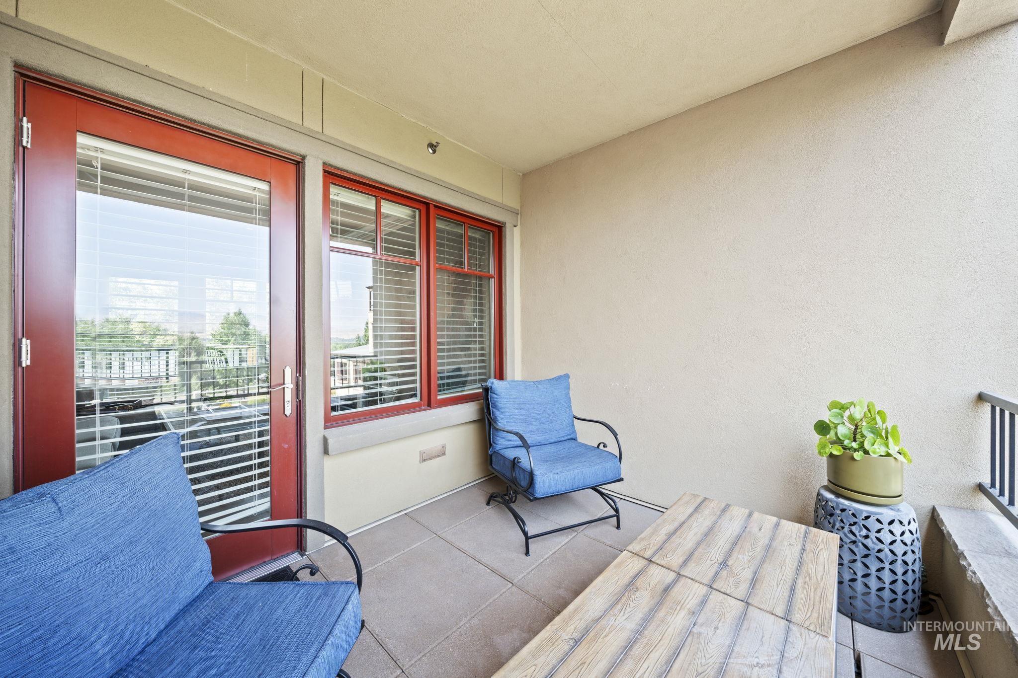 3005 W Crescent Rim Drive Unit: 305