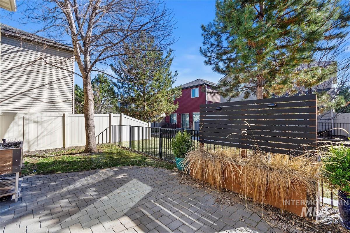 8721 Evening Star Ln.