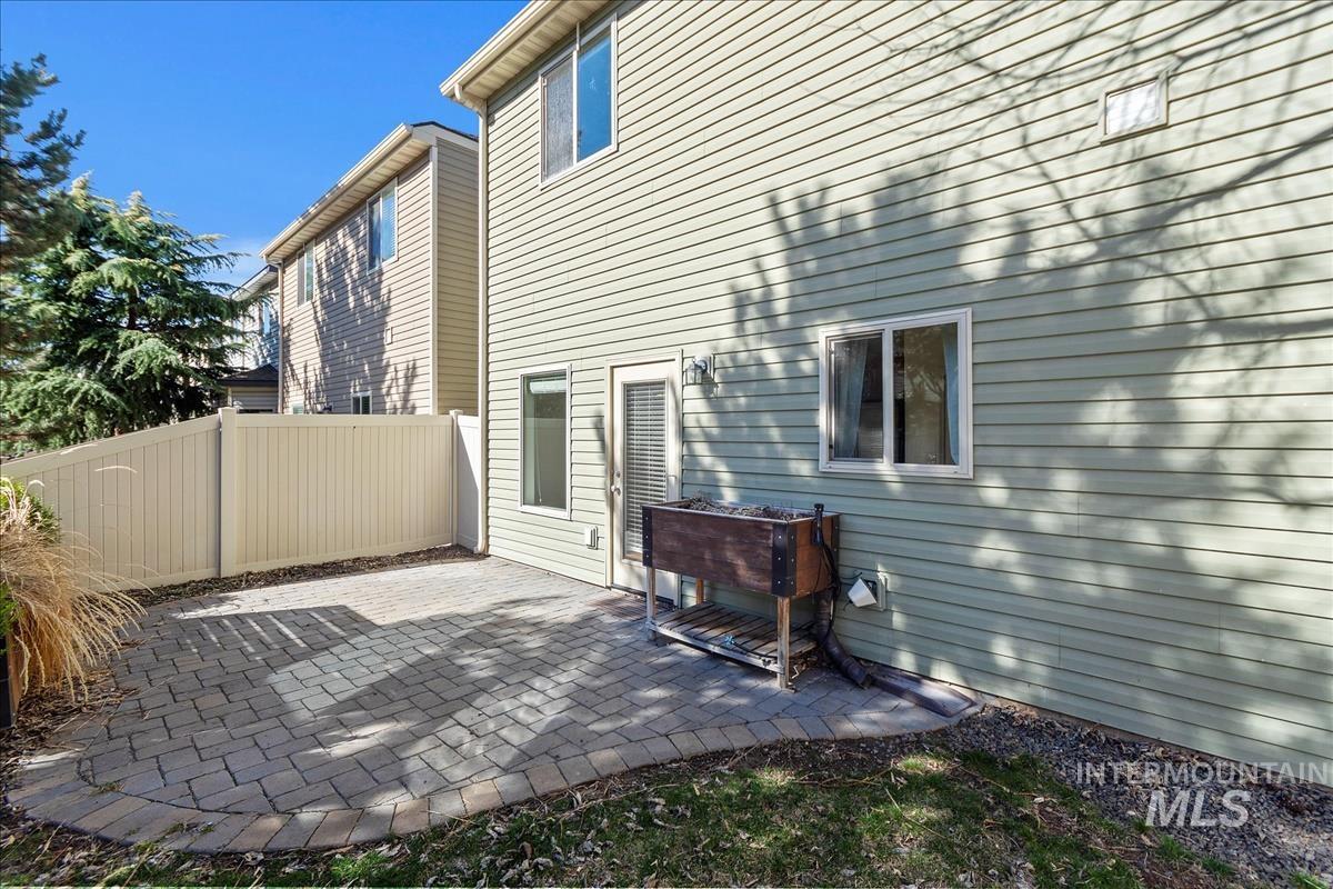 8721 Evening Star Ln.