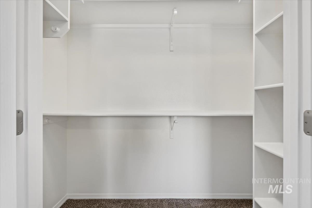 8721 Evening Star Ln.