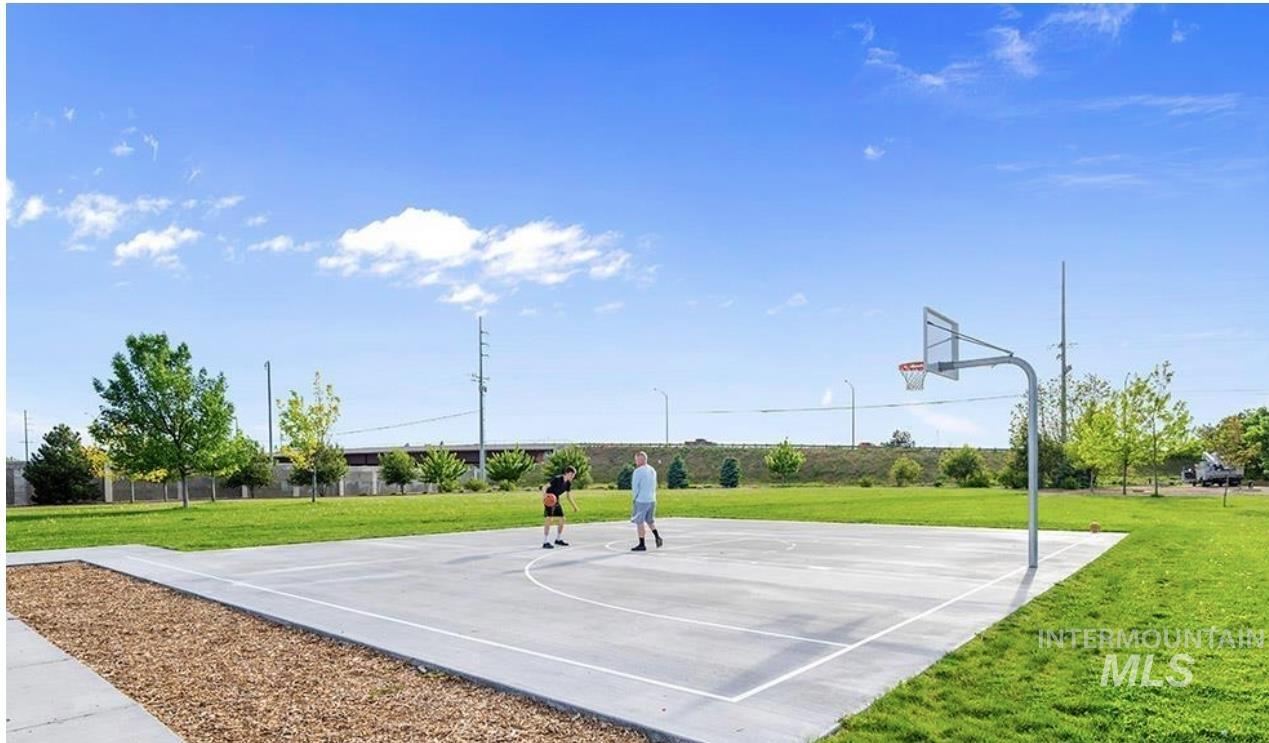 8721 Evening Star Ln.