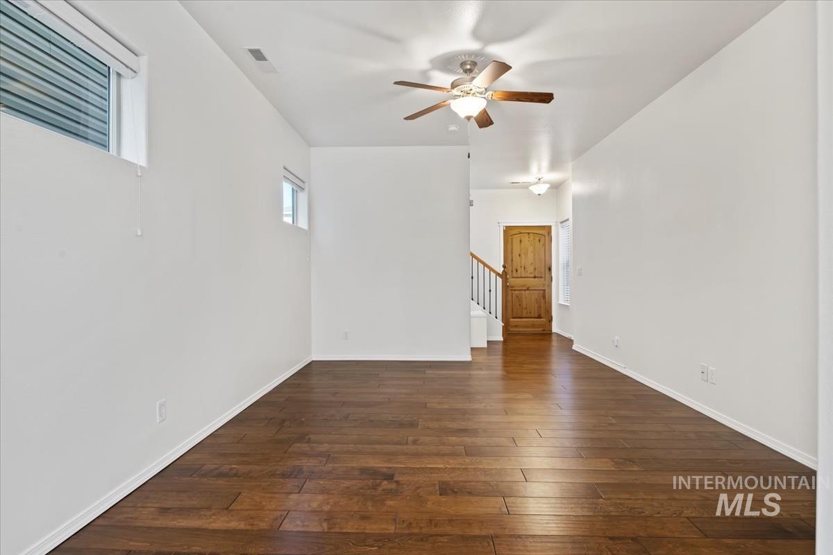 8721 Evening Star Ln.