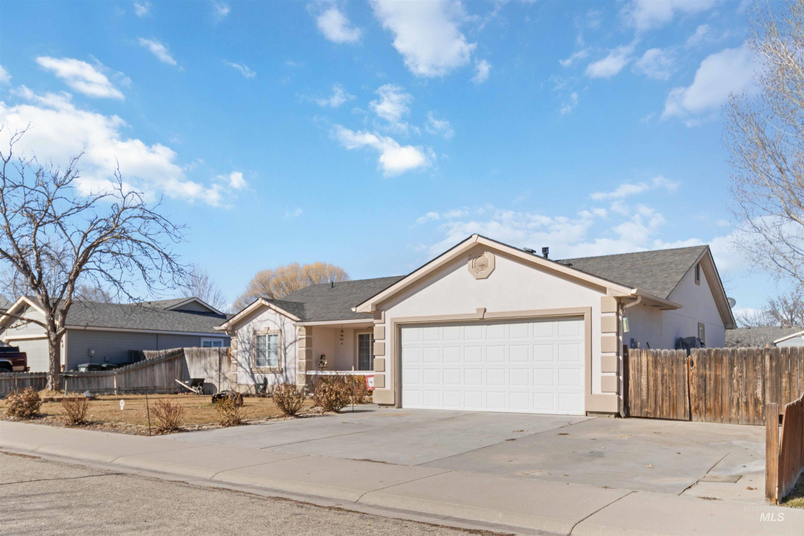 550 W Tern Dr