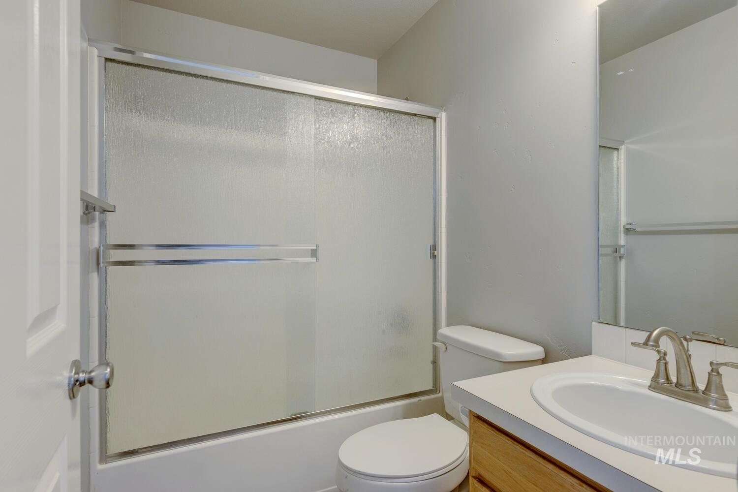 917 N Meadowsweet Ave