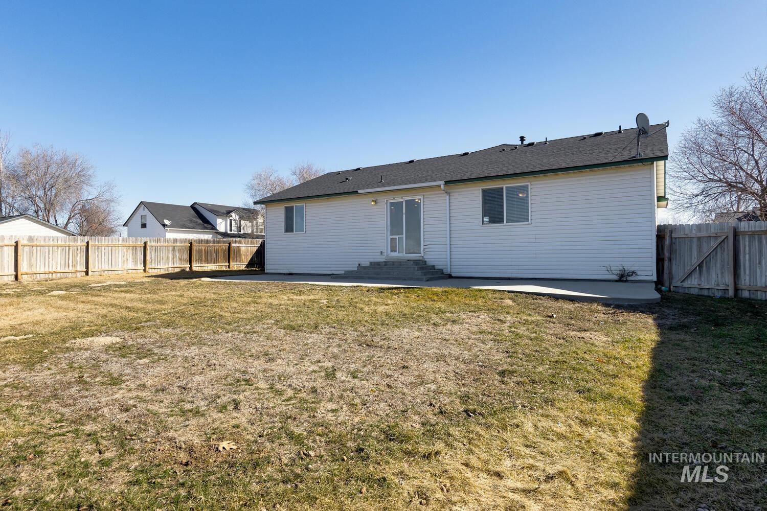 917 N Meadowsweet Ave