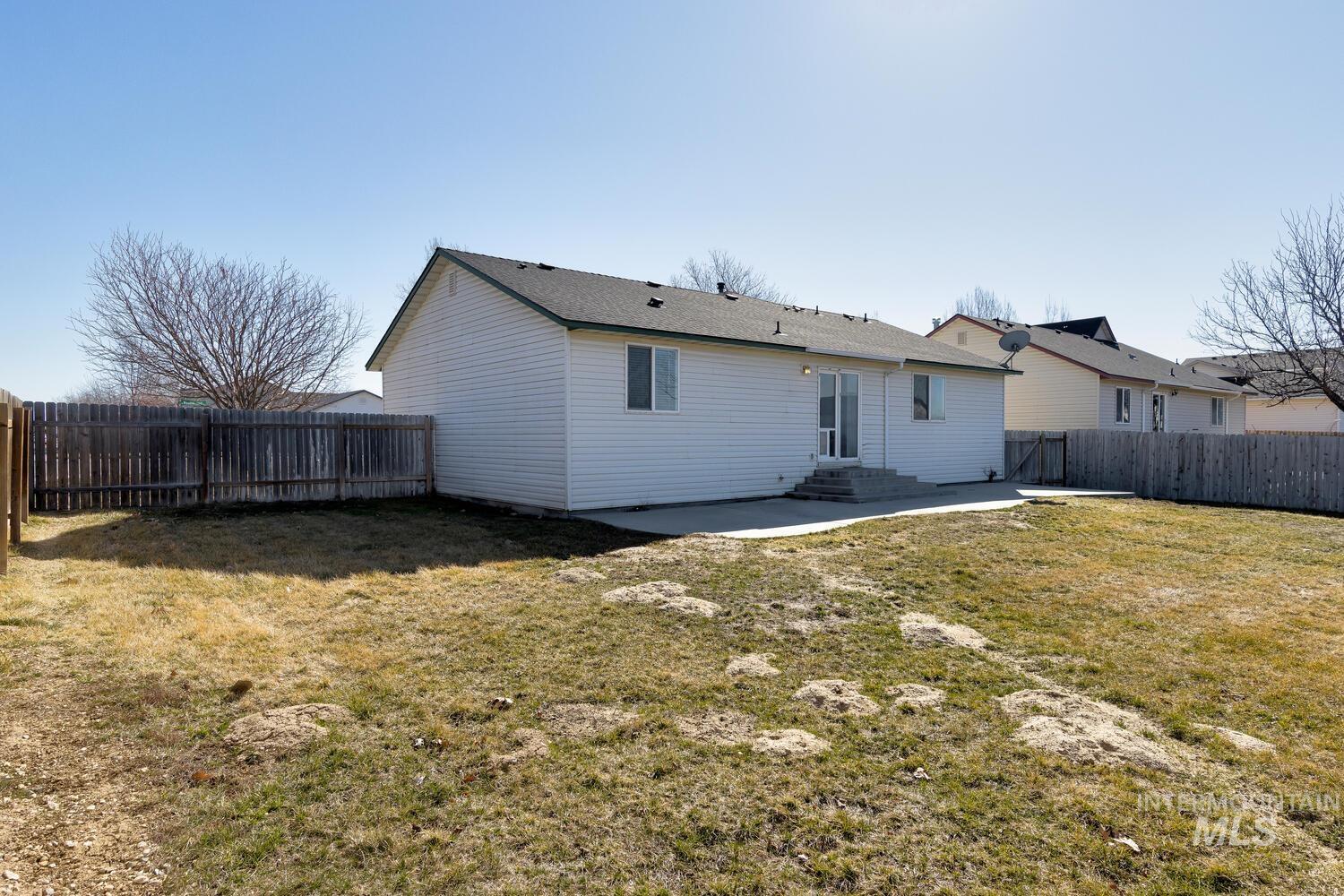 917 N Meadowsweet Ave