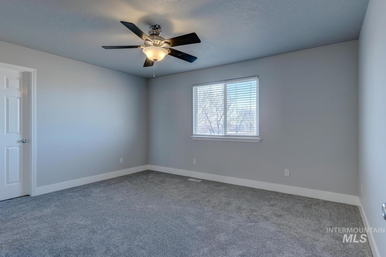 917 N Meadowsweet Ave