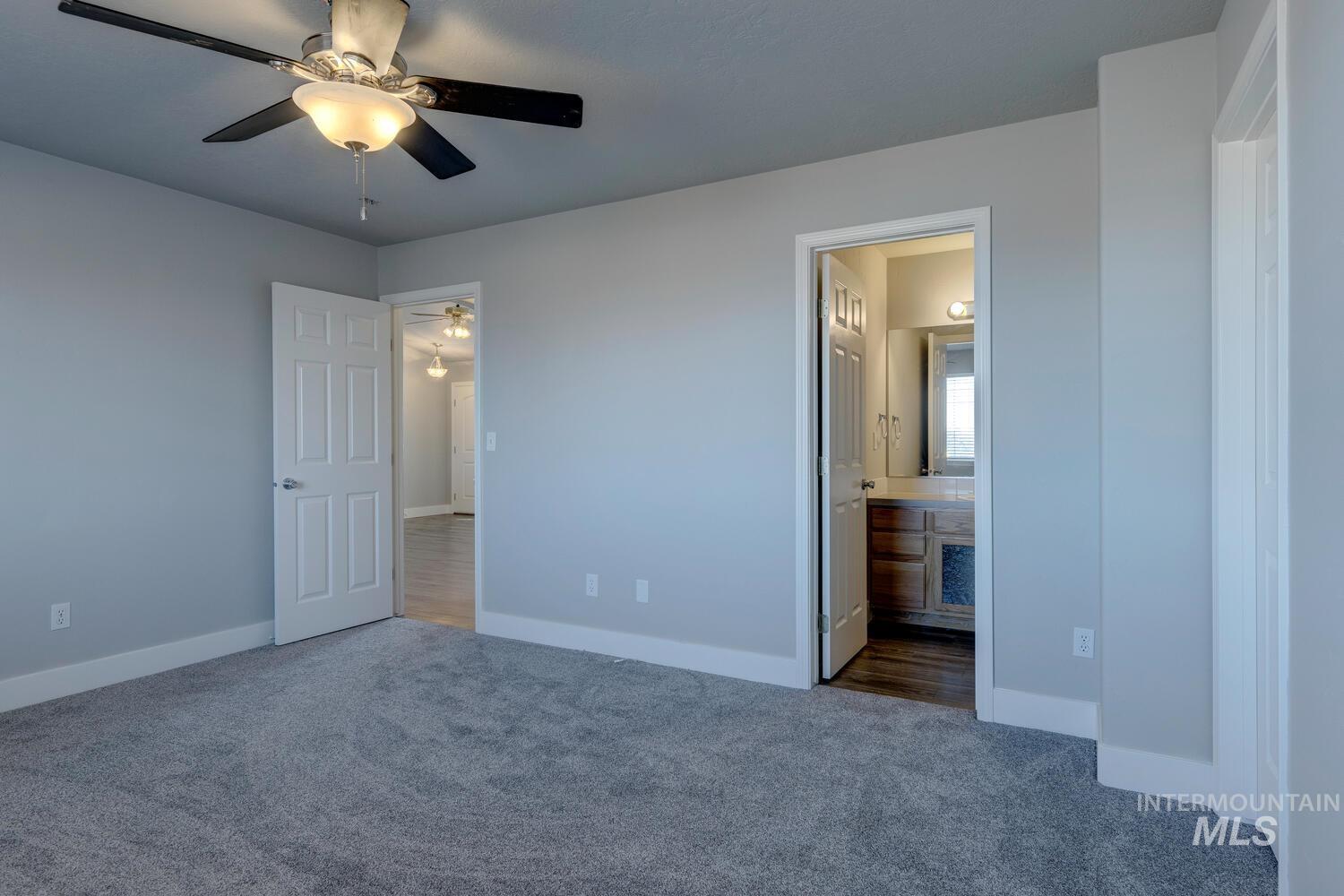 917 N Meadowsweet Ave