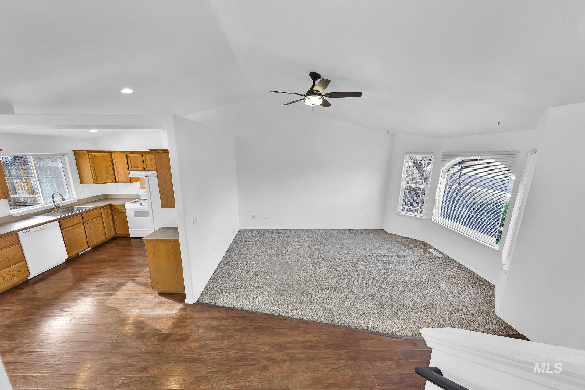 4203 E Lanager Ct
