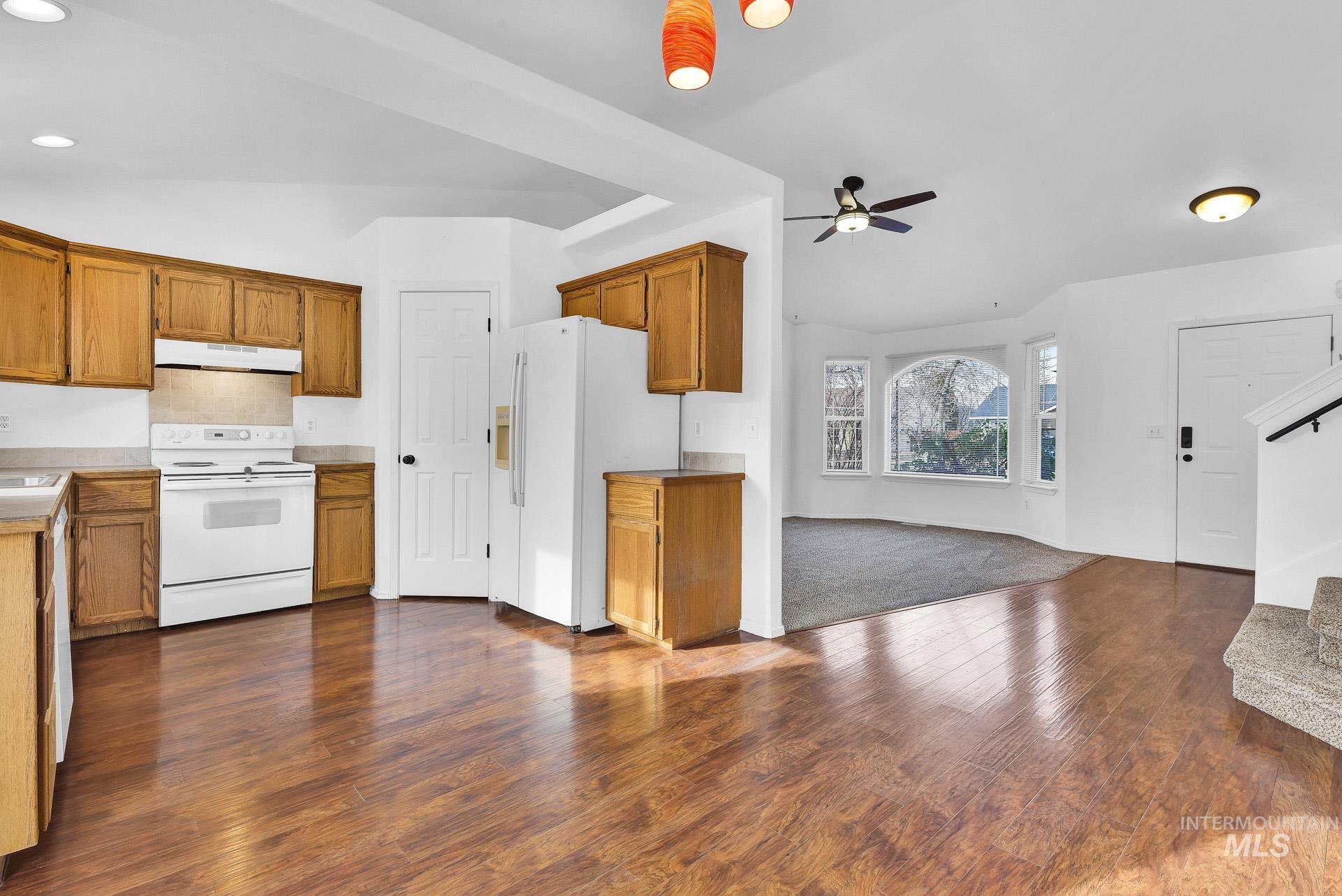 4203 E Lanager Ct