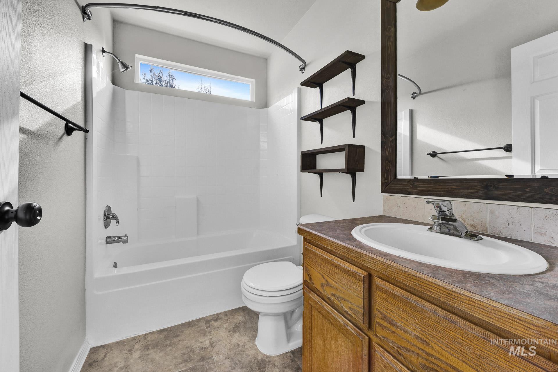 4203 E Lanager Ct