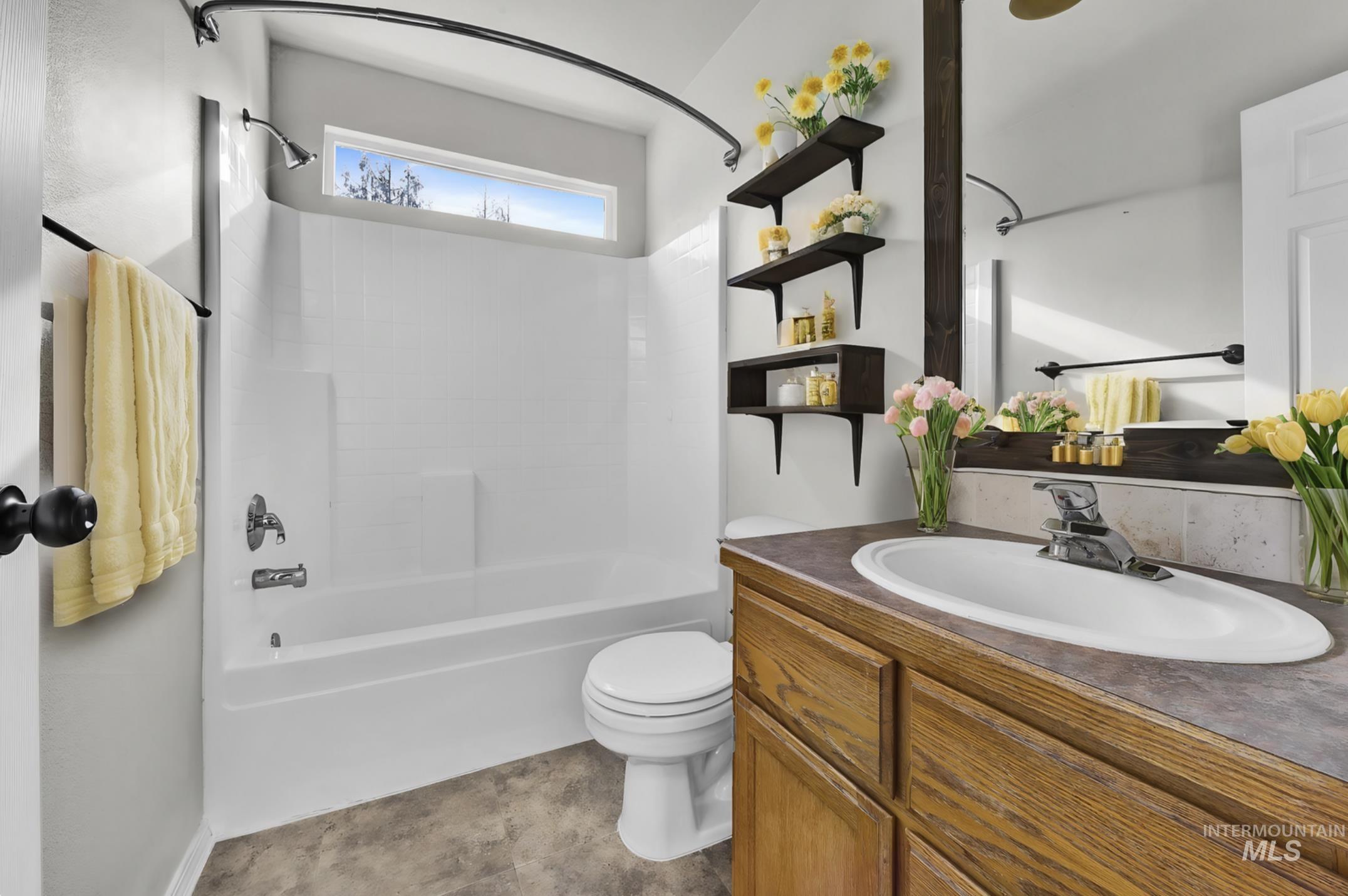 4203 E Lanager Ct