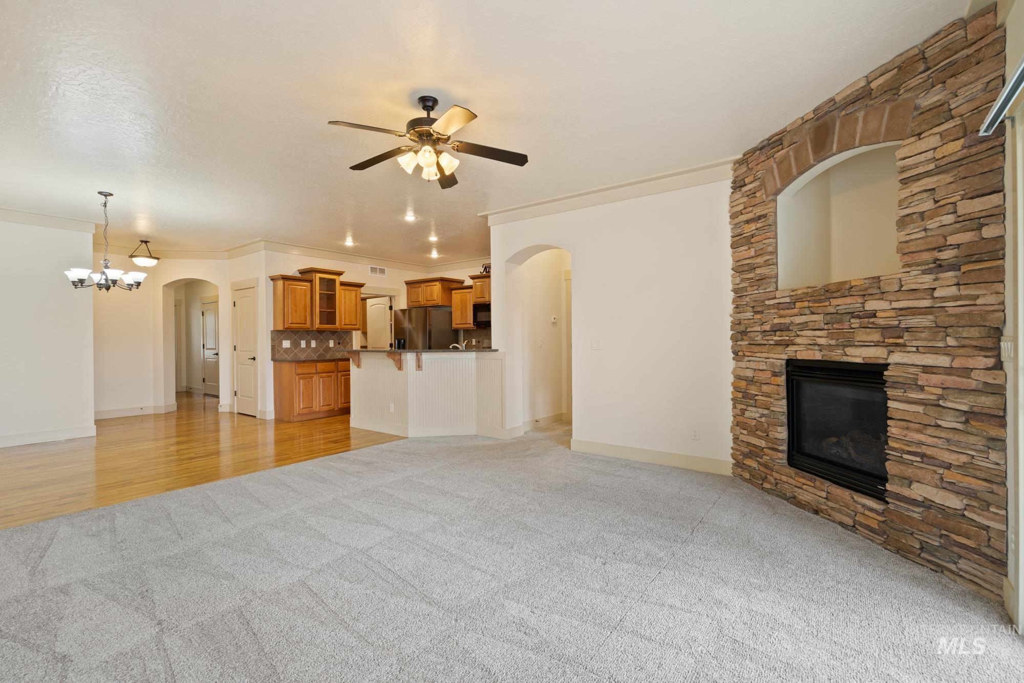 2583 E Satterfield Street