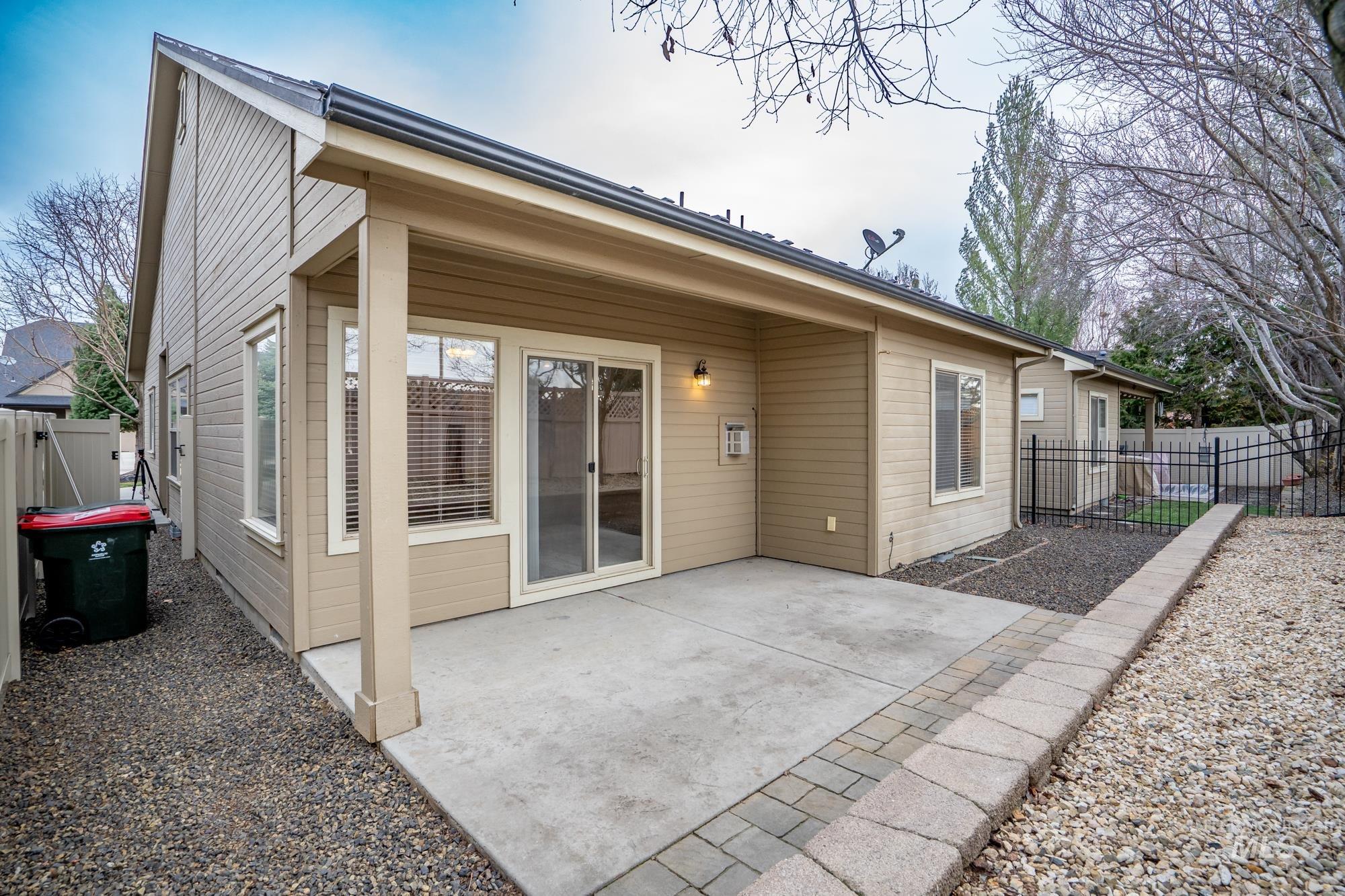 2583 E Satterfield Street