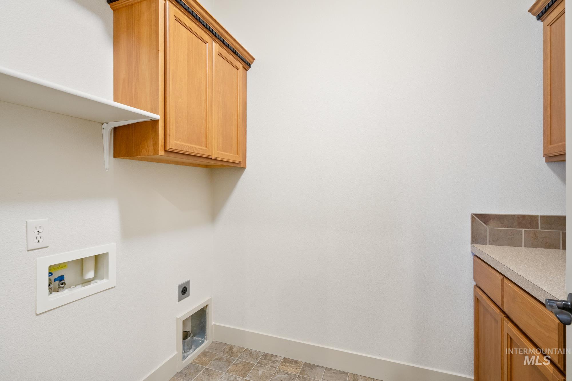 2583 E Satterfield Street