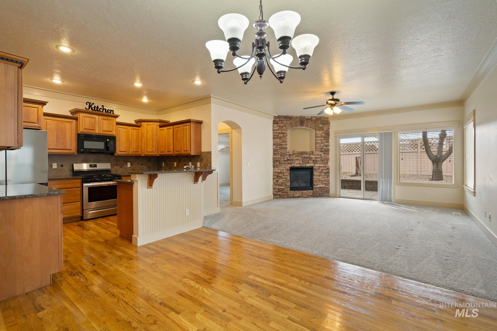 2583 E Satterfield Street