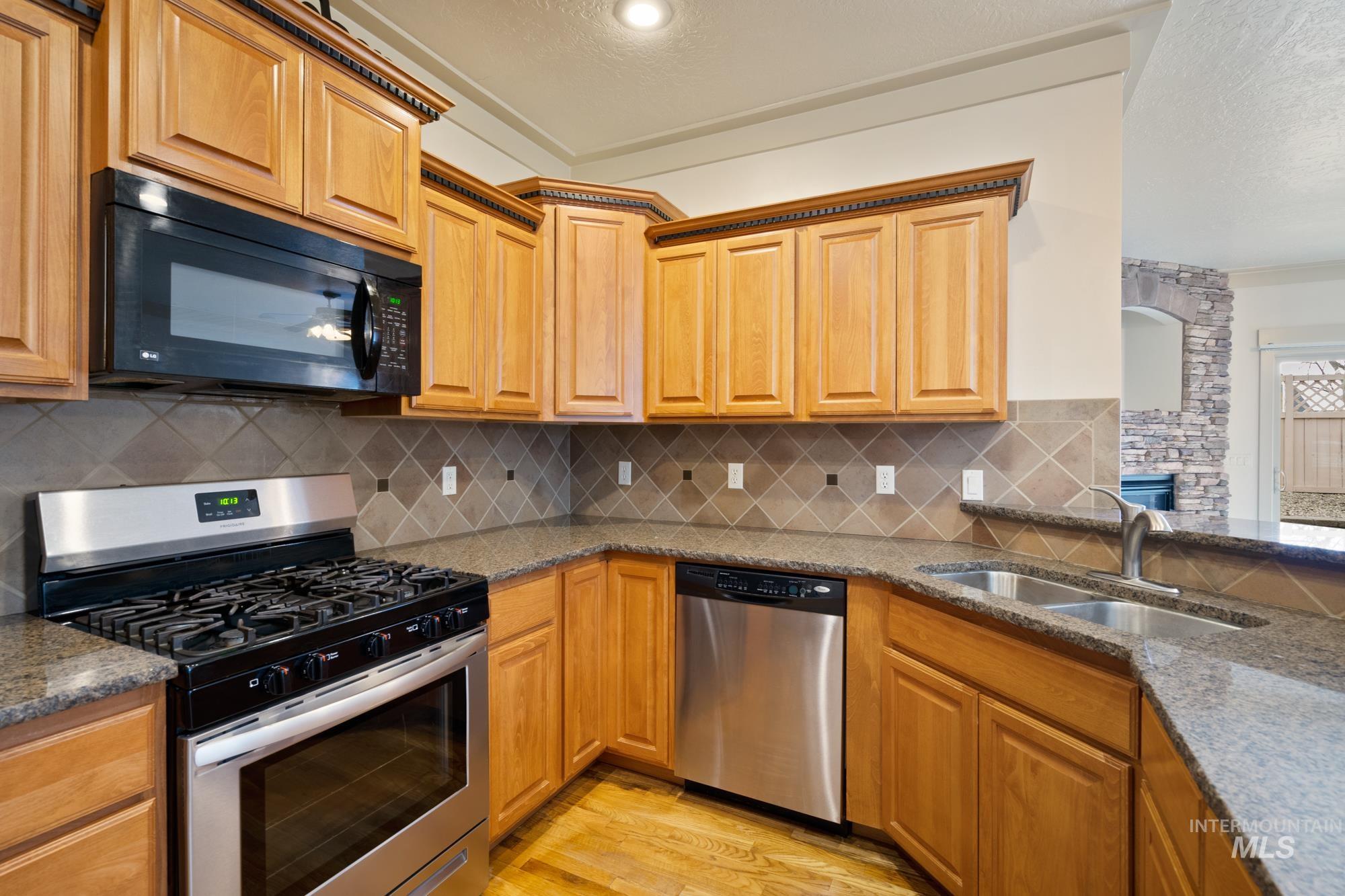 2583 E Satterfield Street