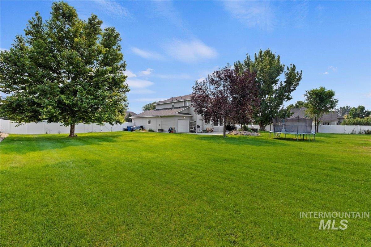 6185 N Serenity Lane