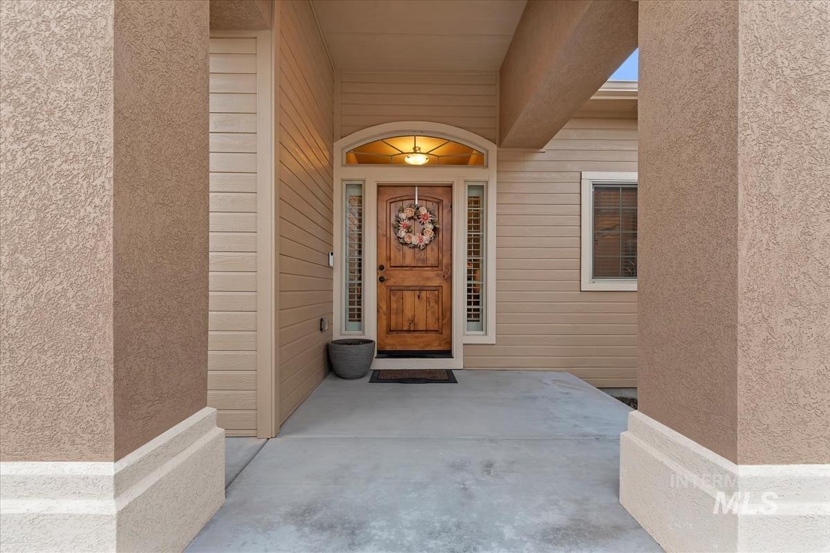 1411 W Raelin Drive