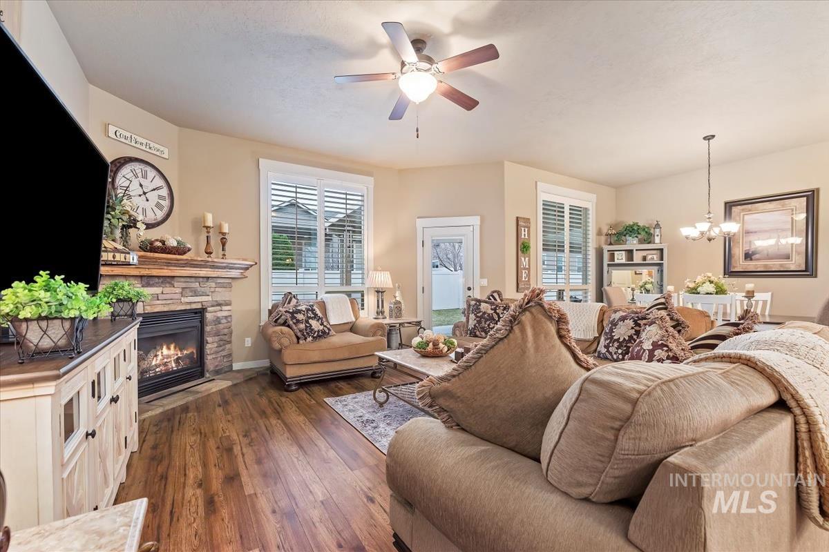 1411 W Raelin Drive