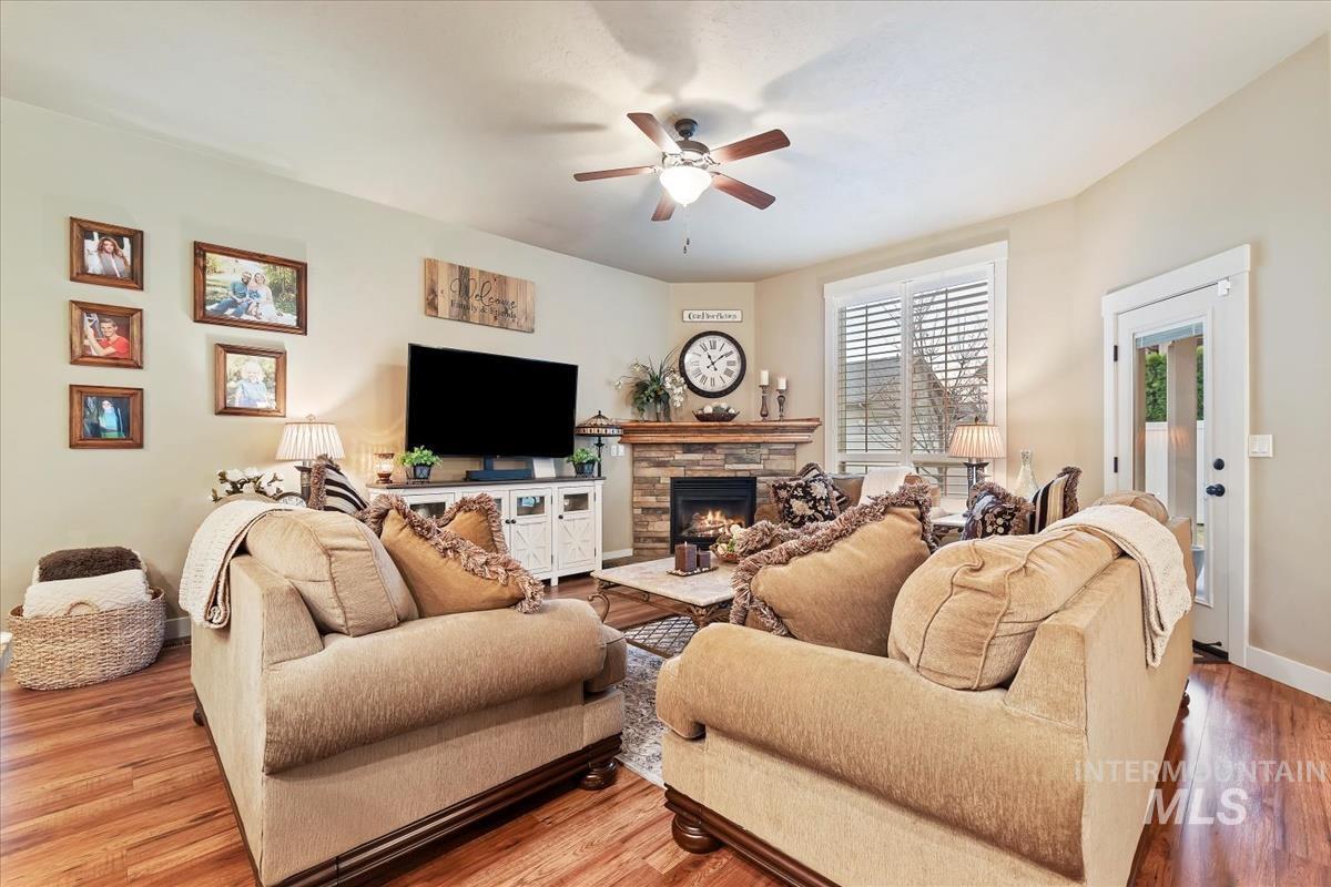 1411 W Raelin Drive