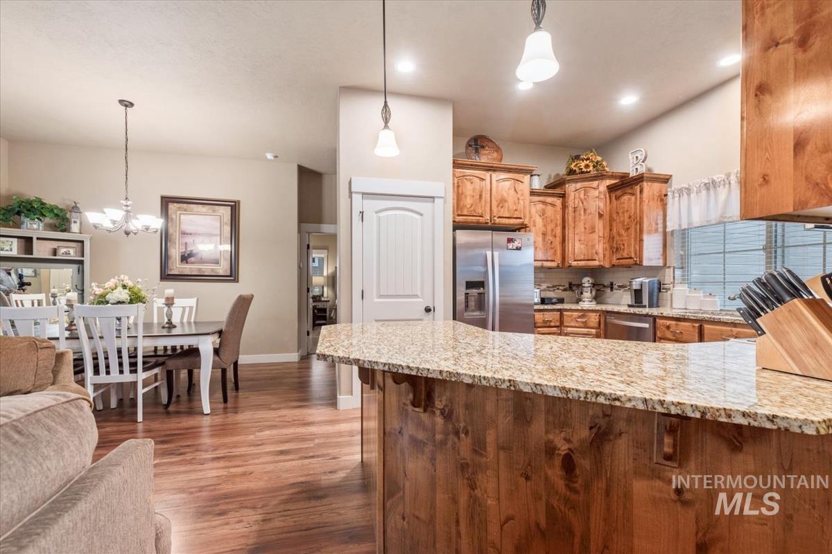 1411 W Raelin Drive
