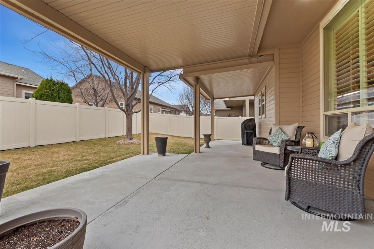 1411 W Raelin Drive