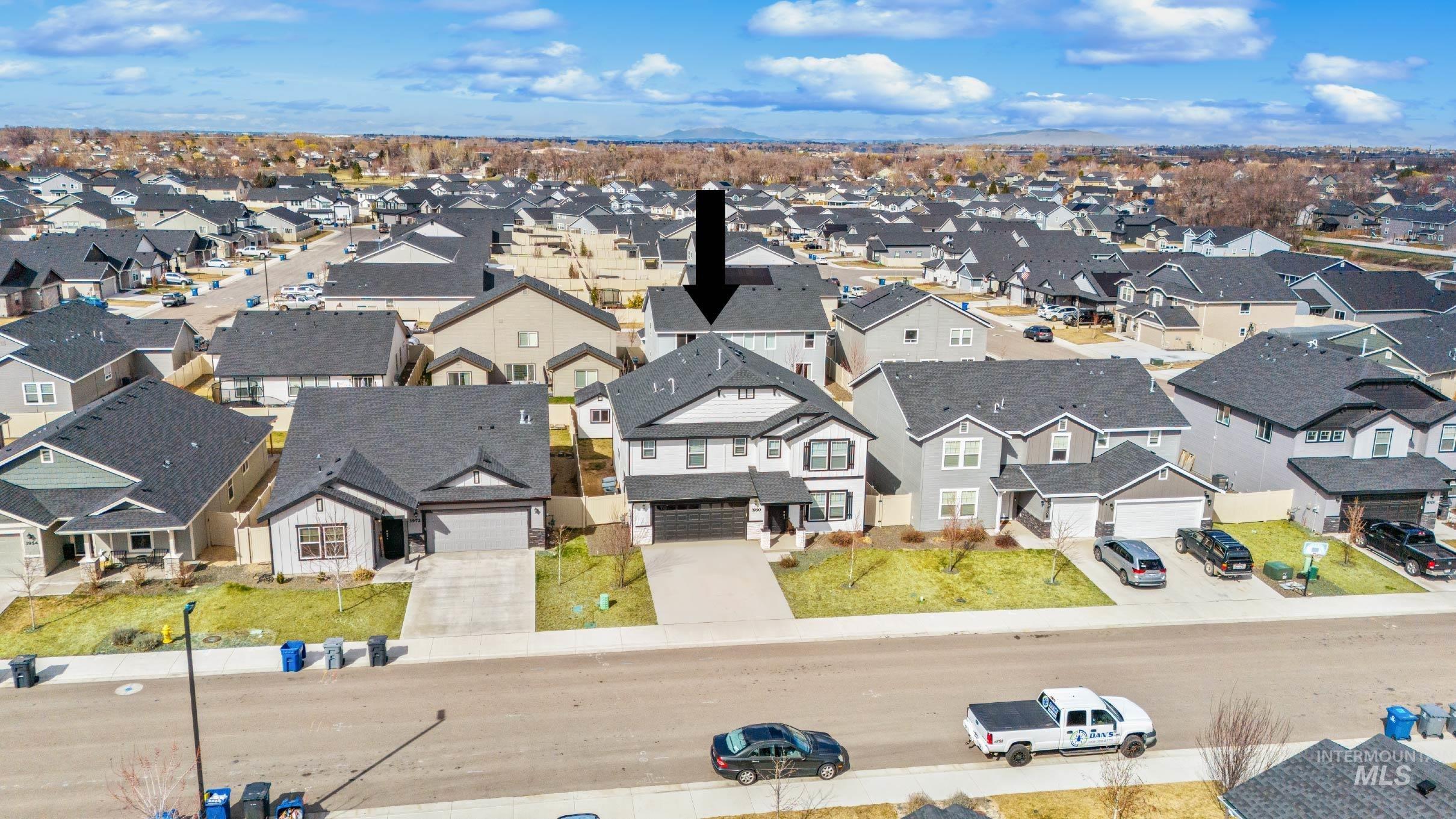 3990 E Hawk Ridge Dr.