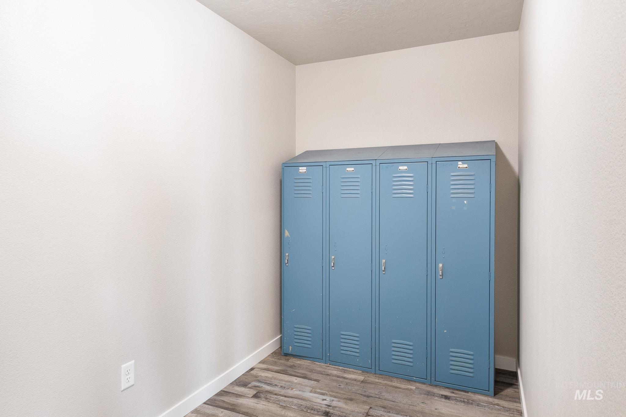 3990 E Hawk Ridge Dr.