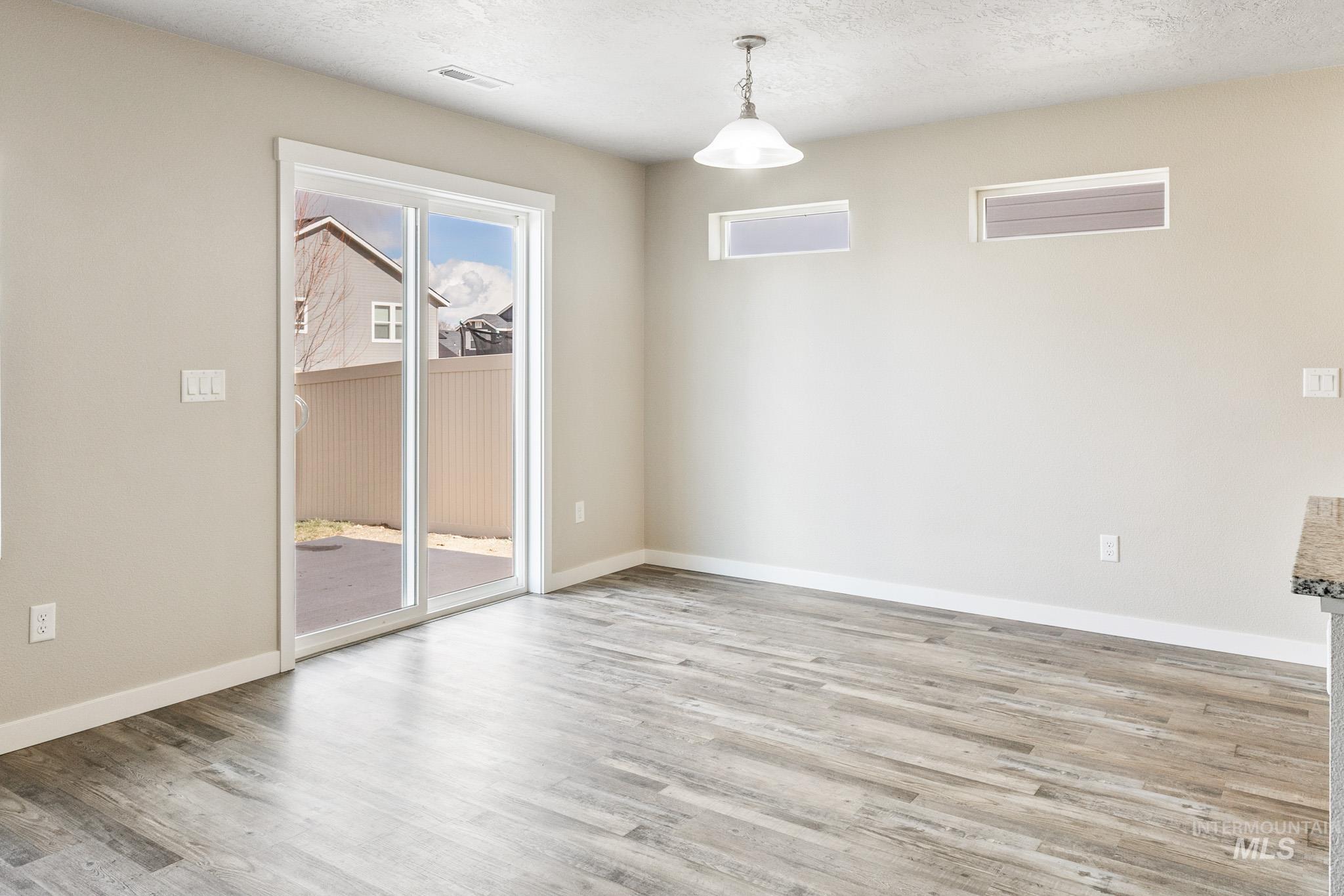 3990 E Hawk Ridge Dr.