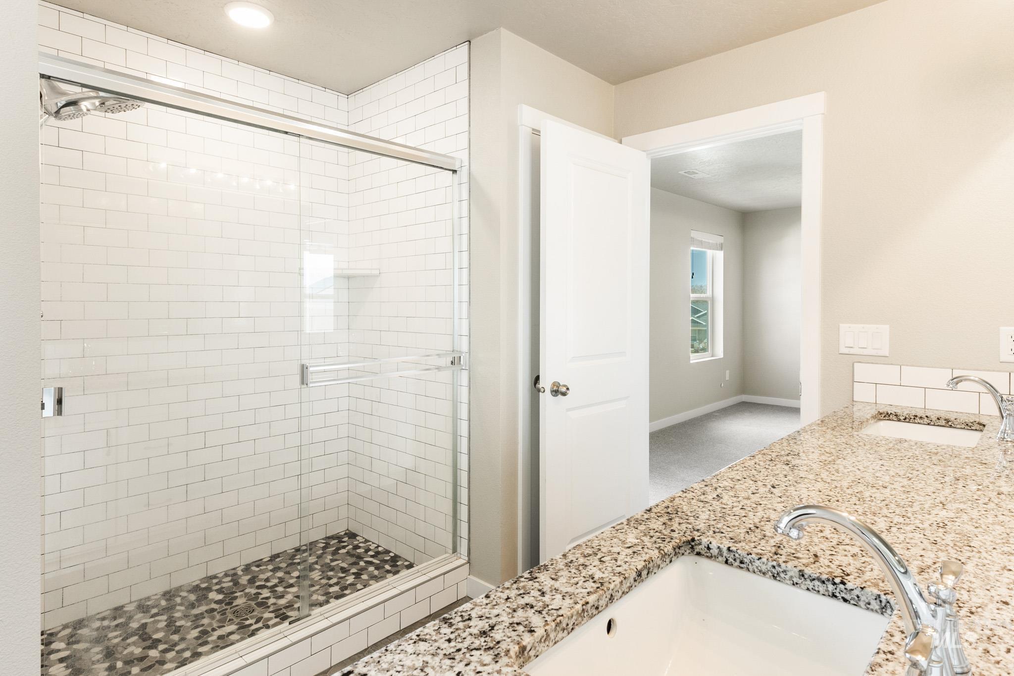 3990 E Hawk Ridge Dr.