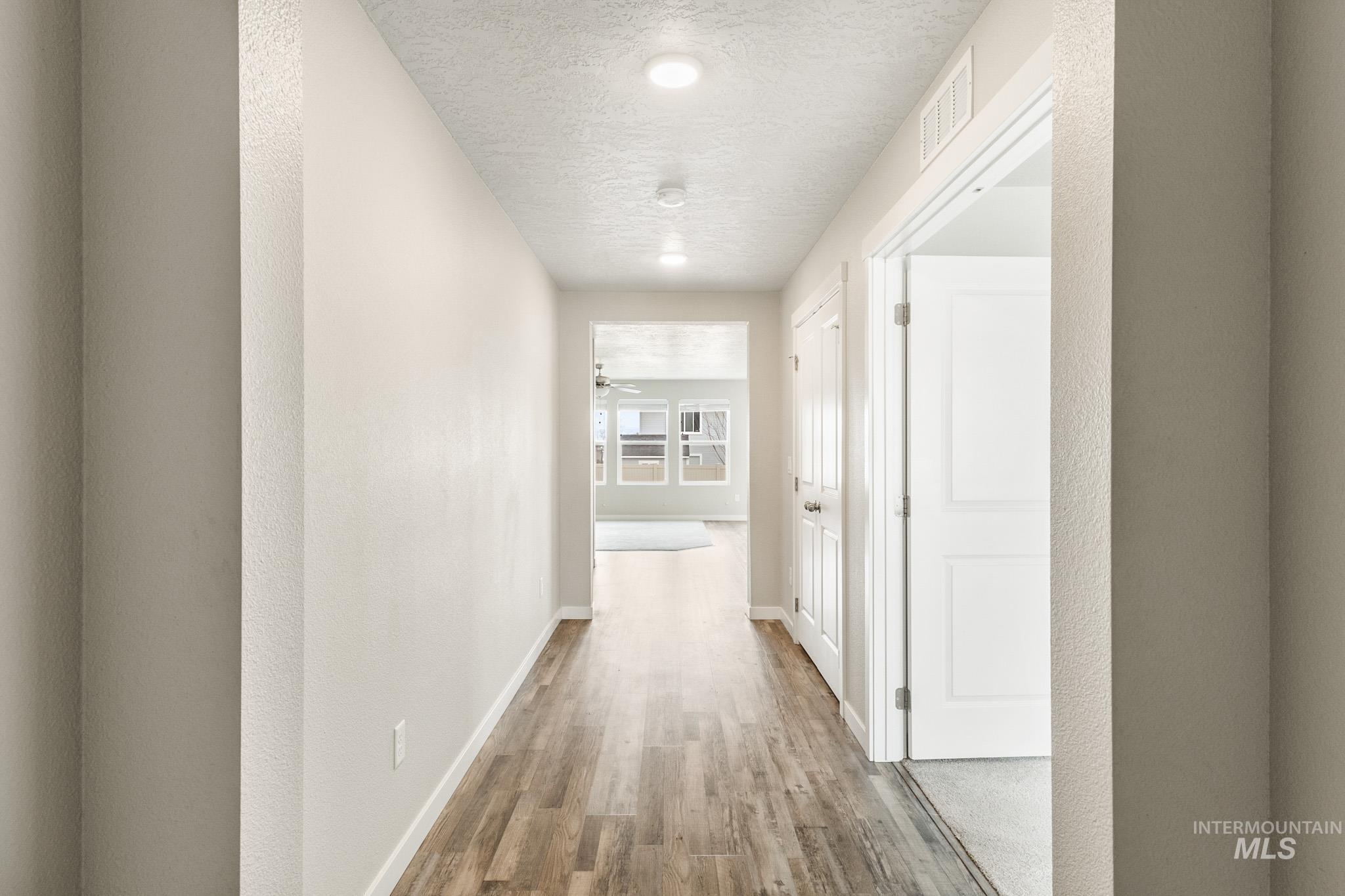 3990 E Hawk Ridge Dr.