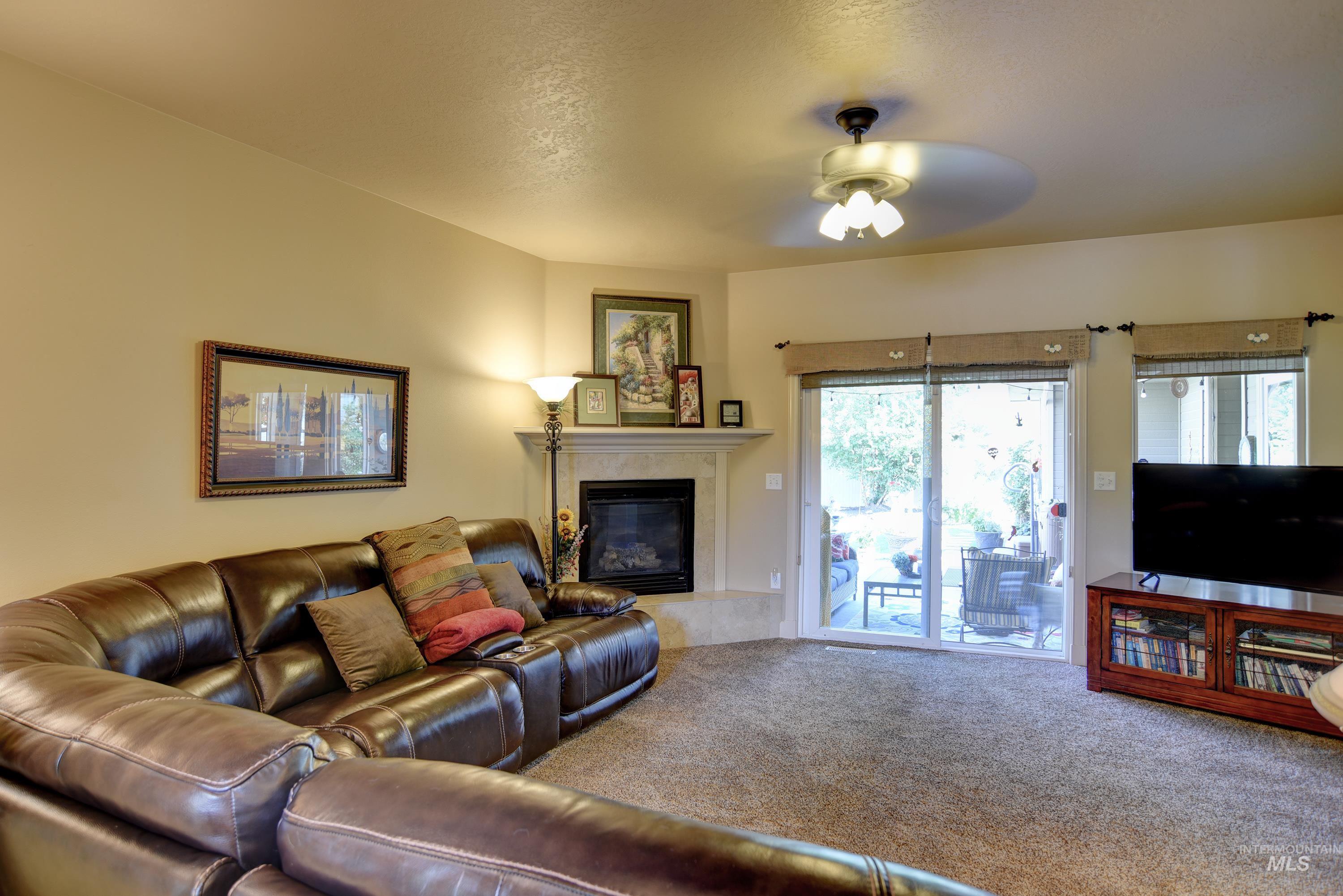 1686 N Ok Corral Way
