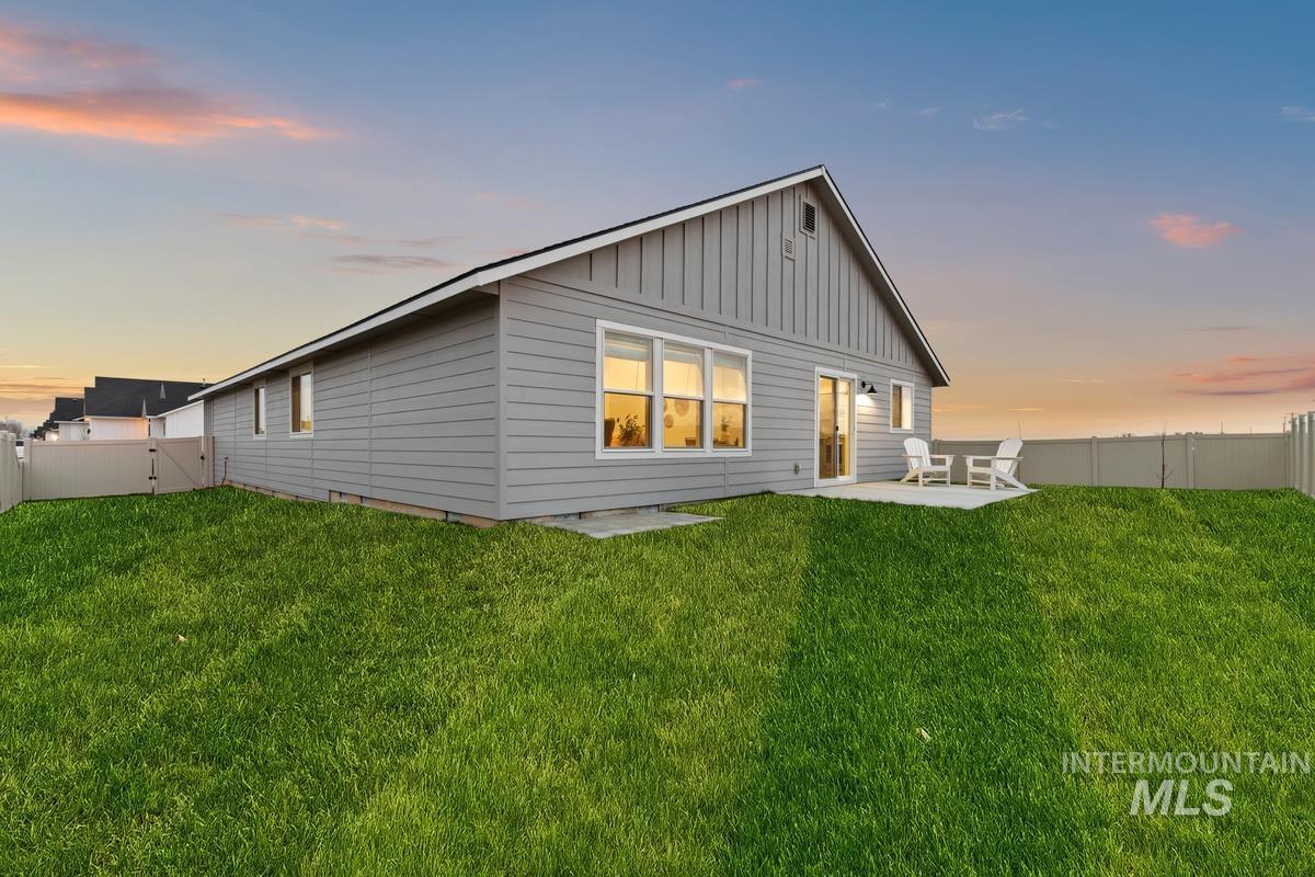 18328 N Camas Creek Ave