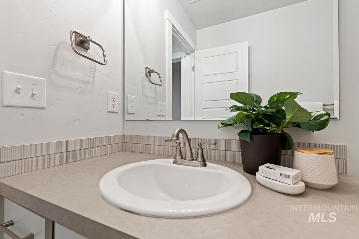 18328 N Camas Creek Ave