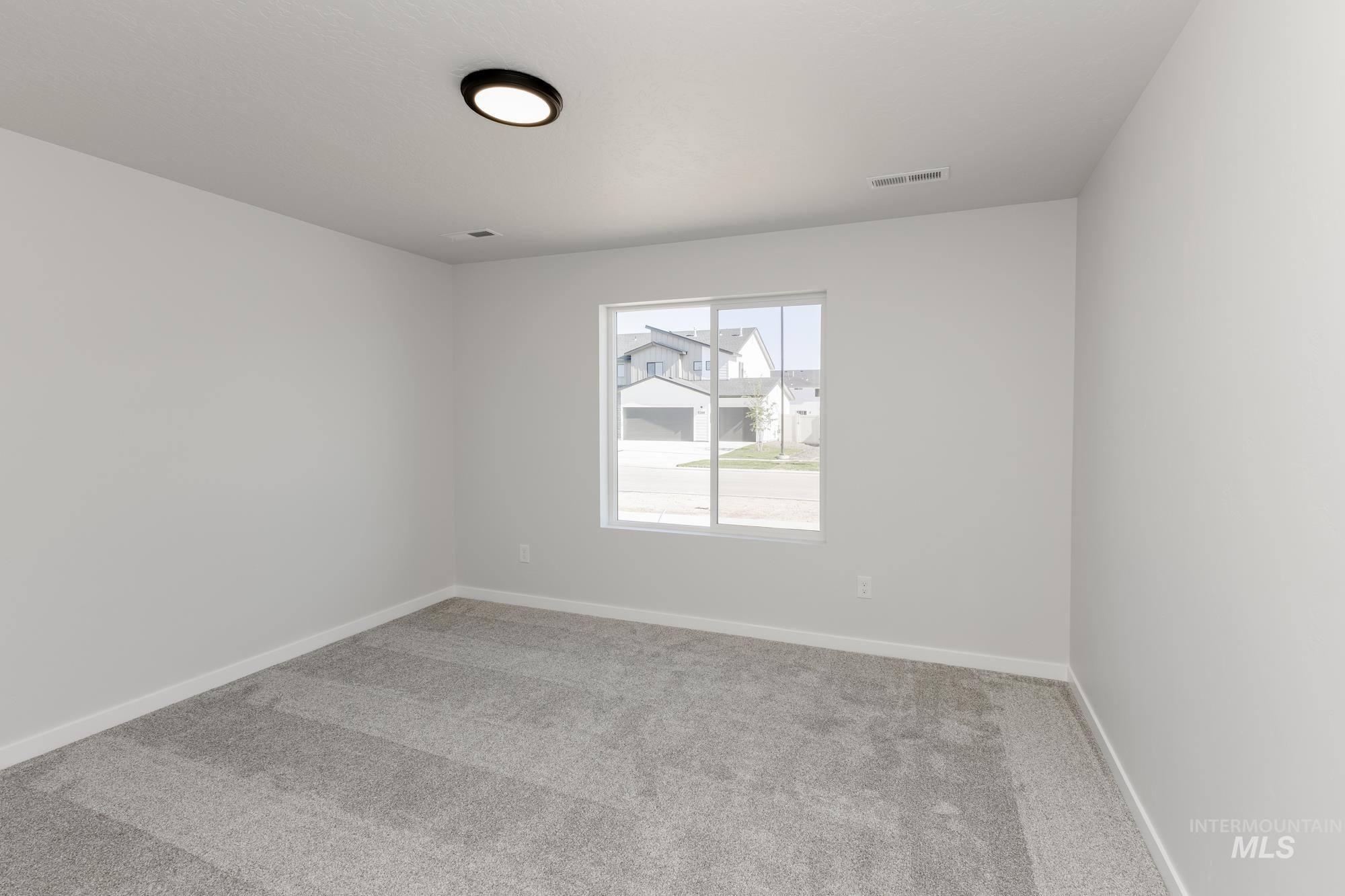 5273 E Burnte Peak St