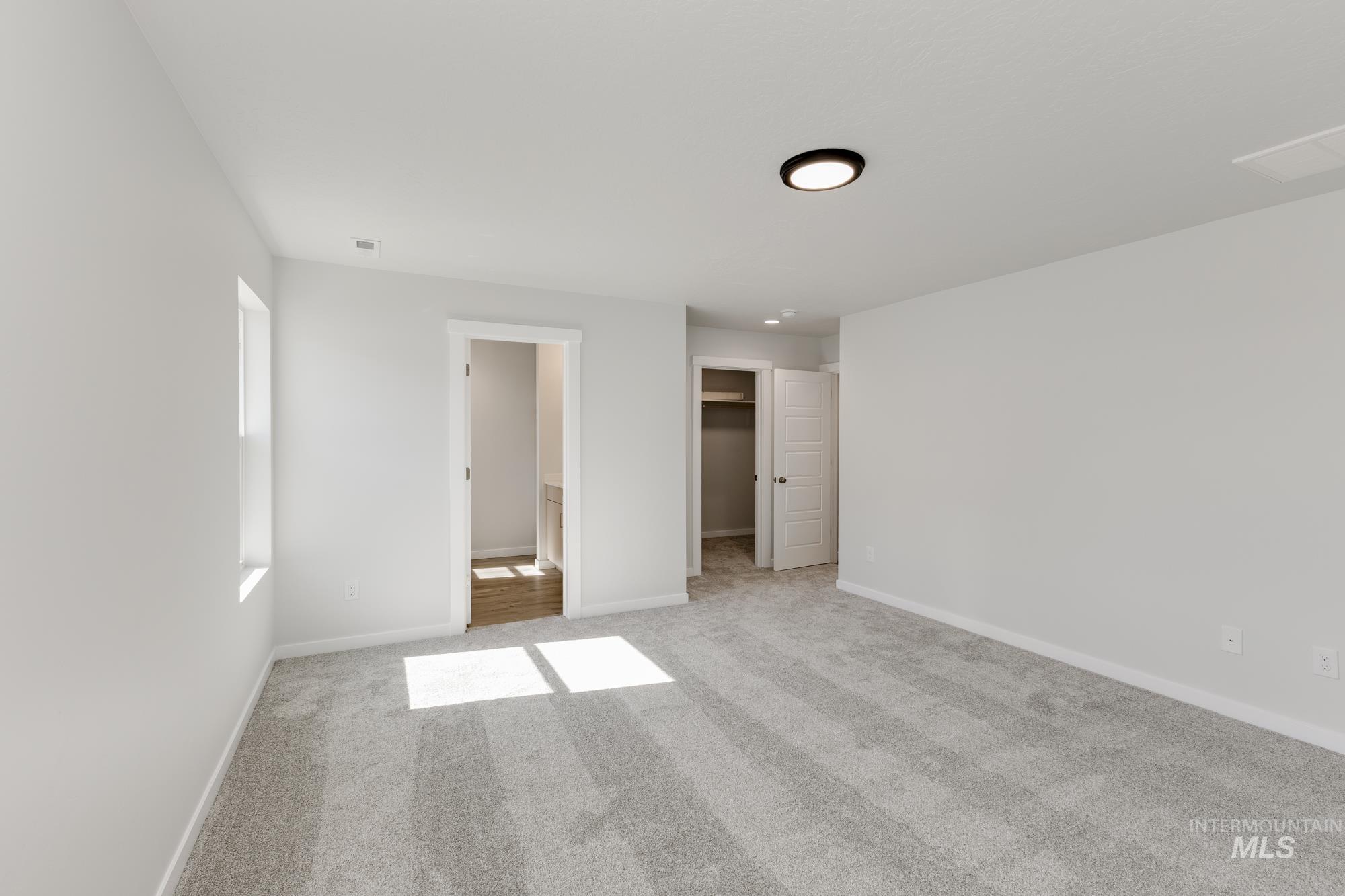 5273 E Burnte Peak St