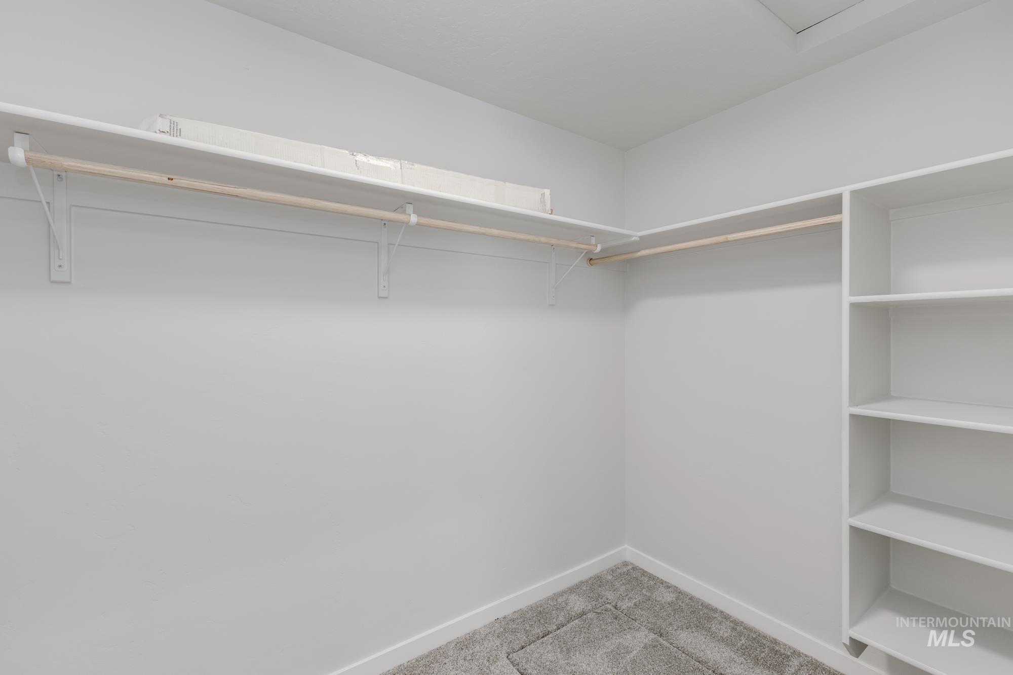 5273 E Burnte Peak St