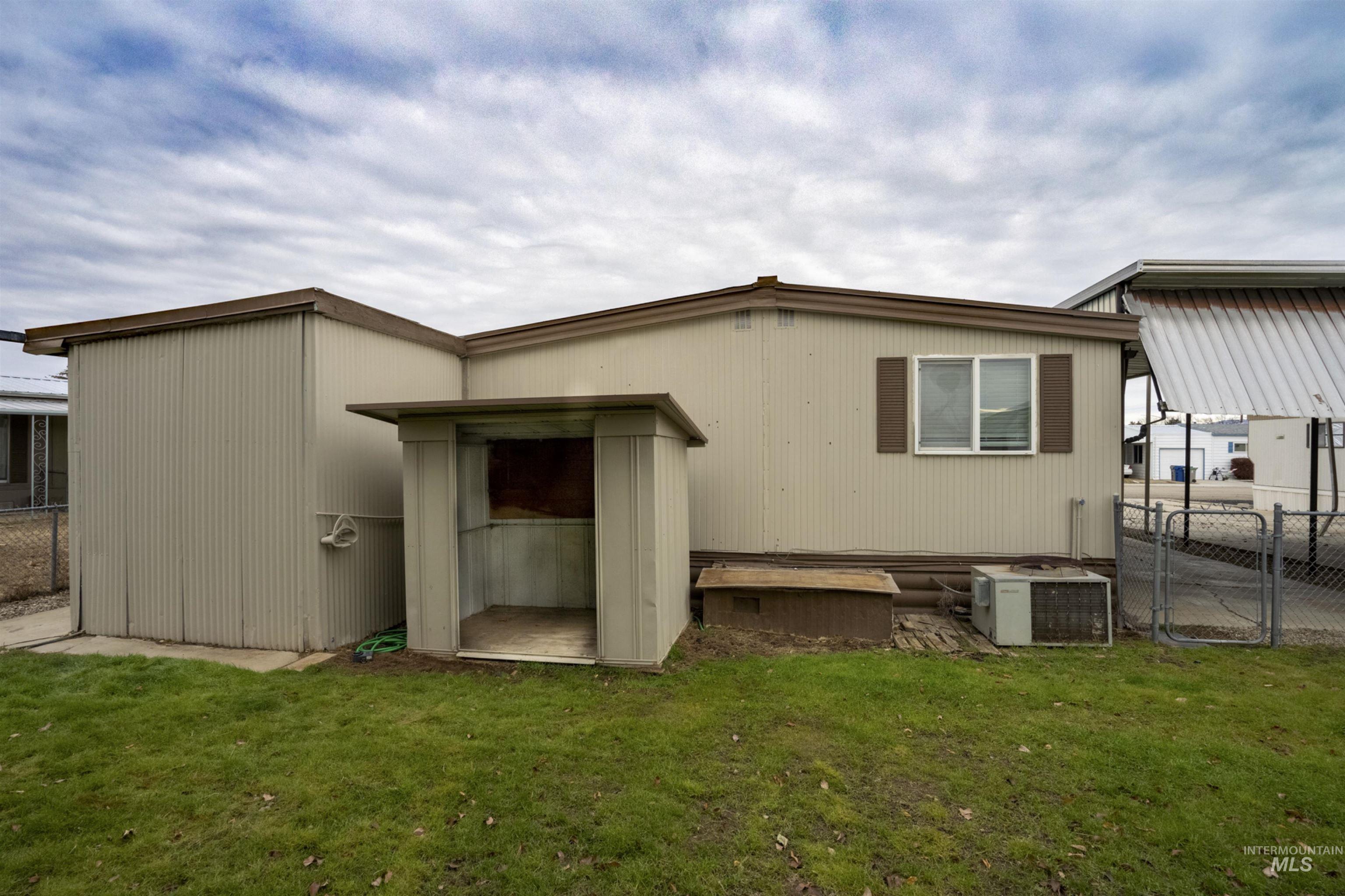 10701 W Java Dr