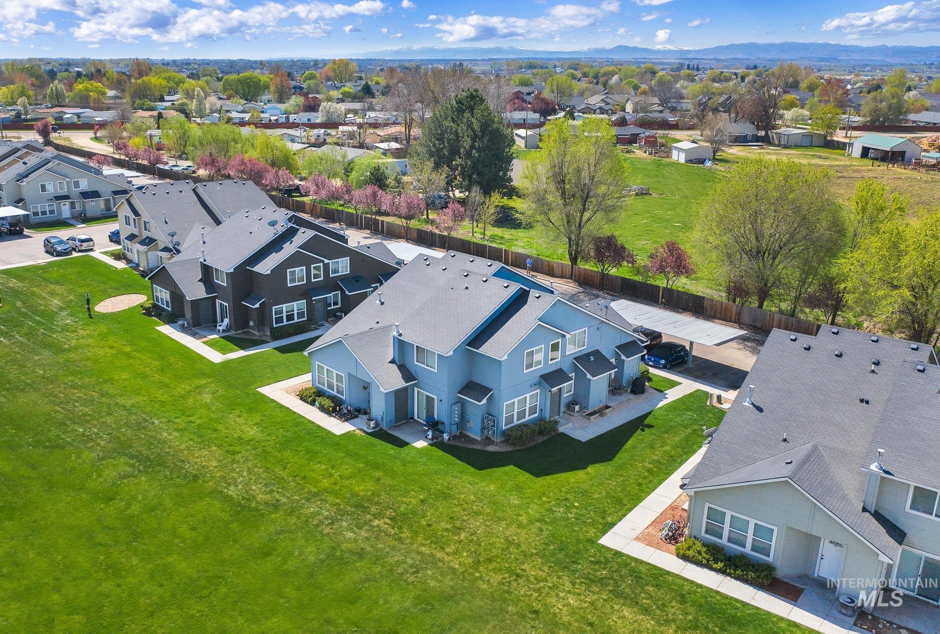 16785 N Pamela's Loop