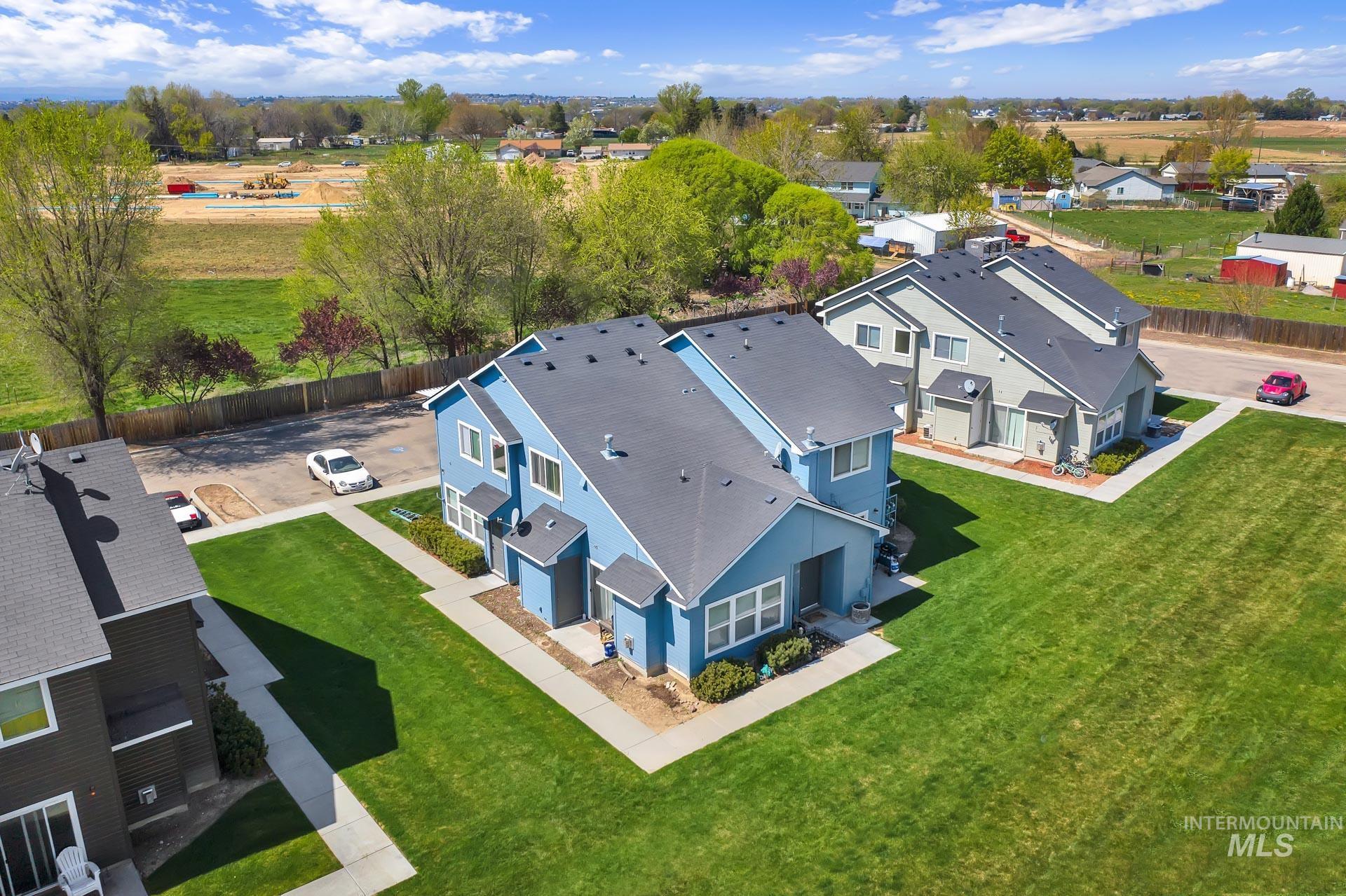 16785 N Pamela's Loop