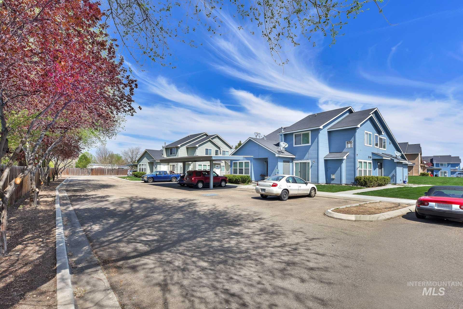 16785 N Pamela's Loop